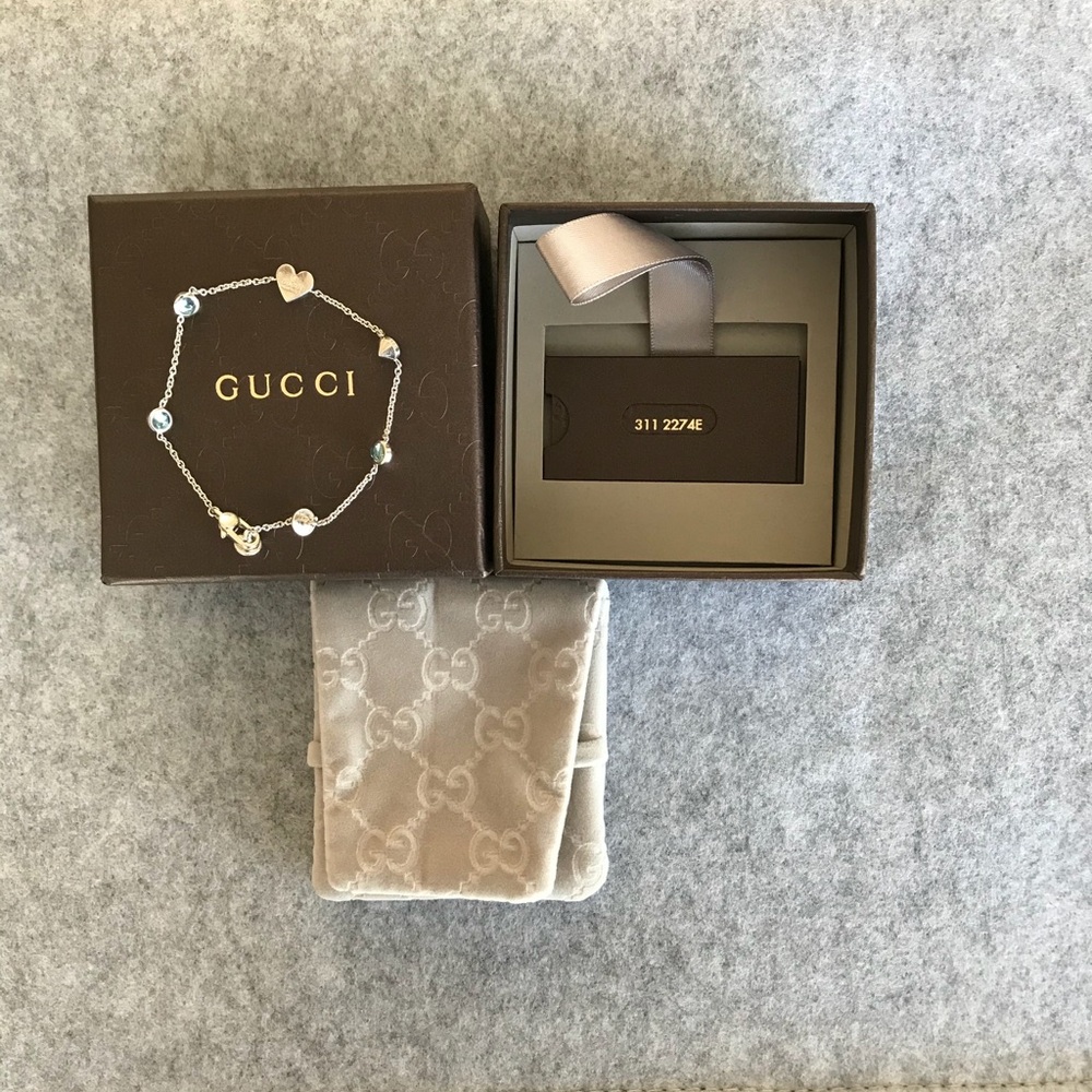 Pre-loved Gucci Blue Topaz bracelet